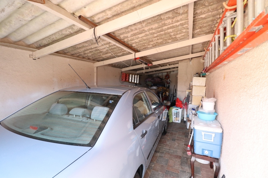 3 Bedroom Property for Sale in Kabega Park Eastern Cape